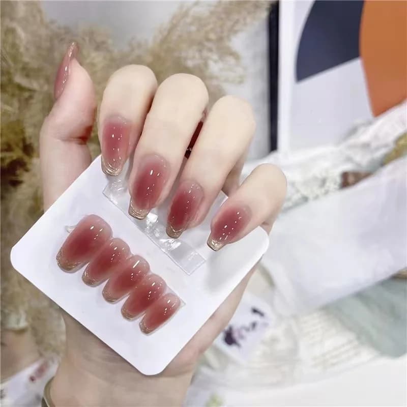 Довгі накладні нігті труна Sunset Blush з хромованим фінішем Moonlight